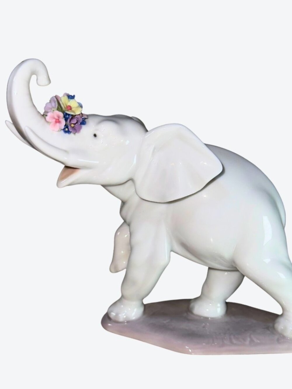 LLADRÓ Baby Elephant with Pink Flower Porcelain Figurine Spain - Picture 12 of 13